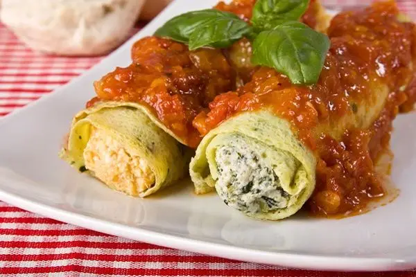 CANELONES DE VERDURA Y RICOTA